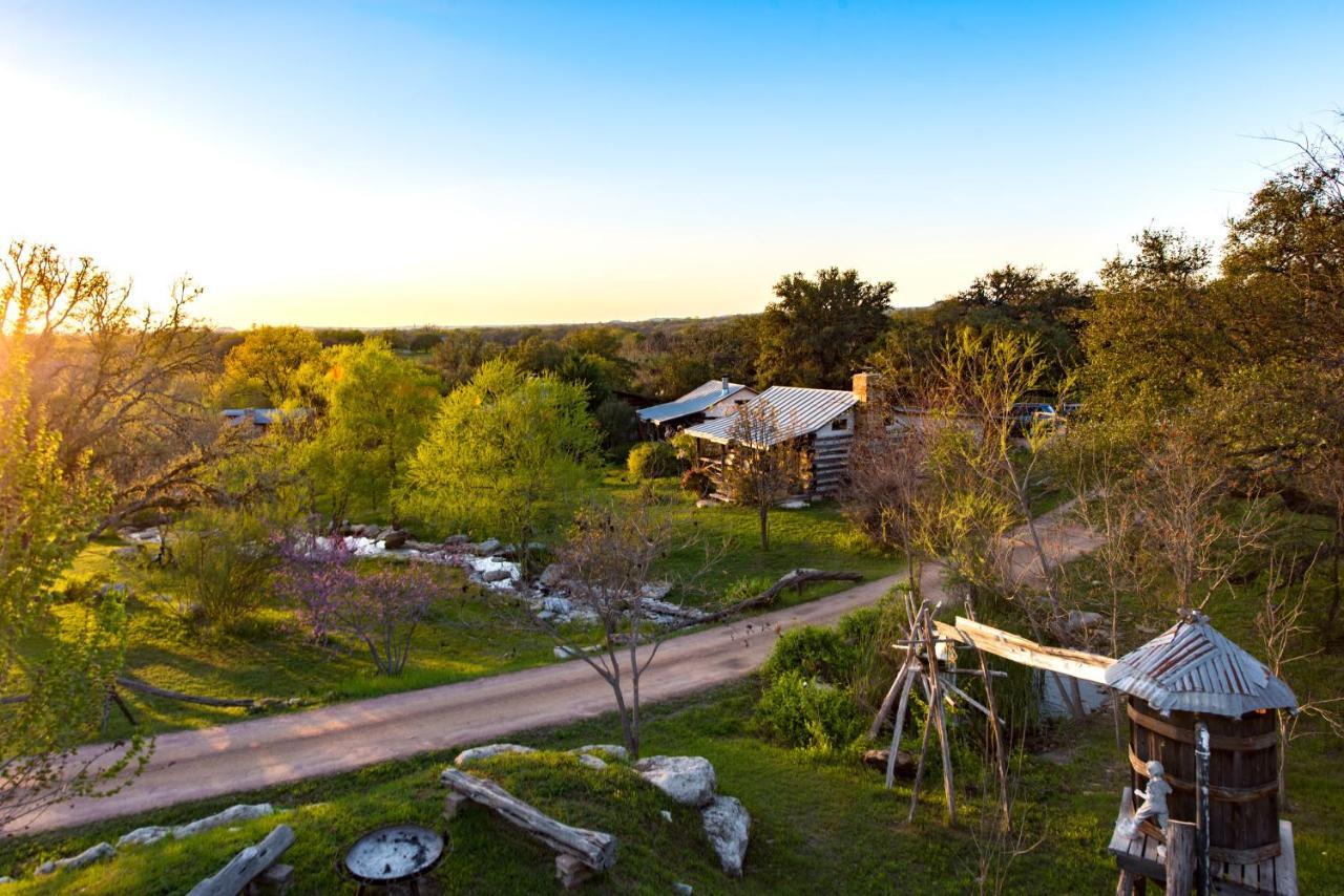 Barons Creekside Resort Fredericksburg Exterior photo