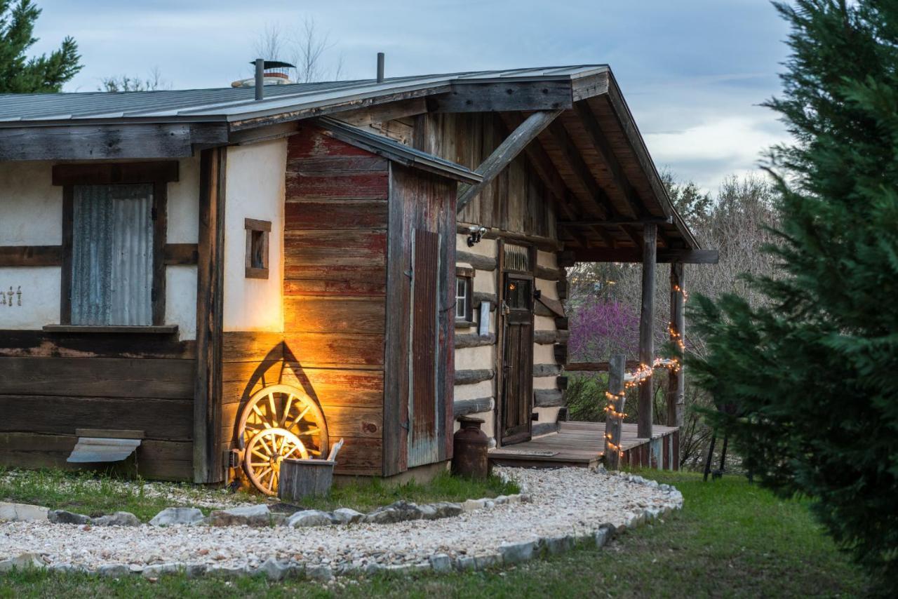 Barons Creekside Resort Fredericksburg Exterior photo